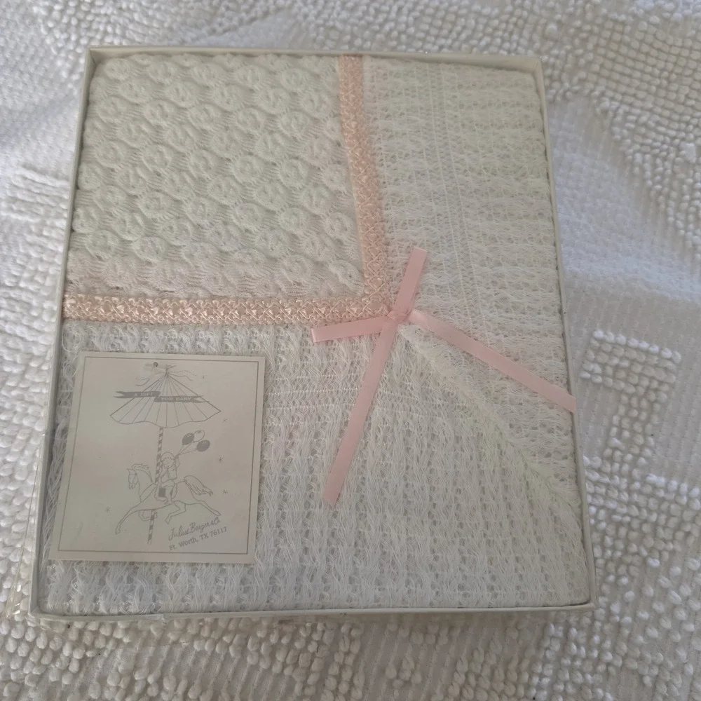Vintage Baby Blanket Knit White Pink Julius Berger. New